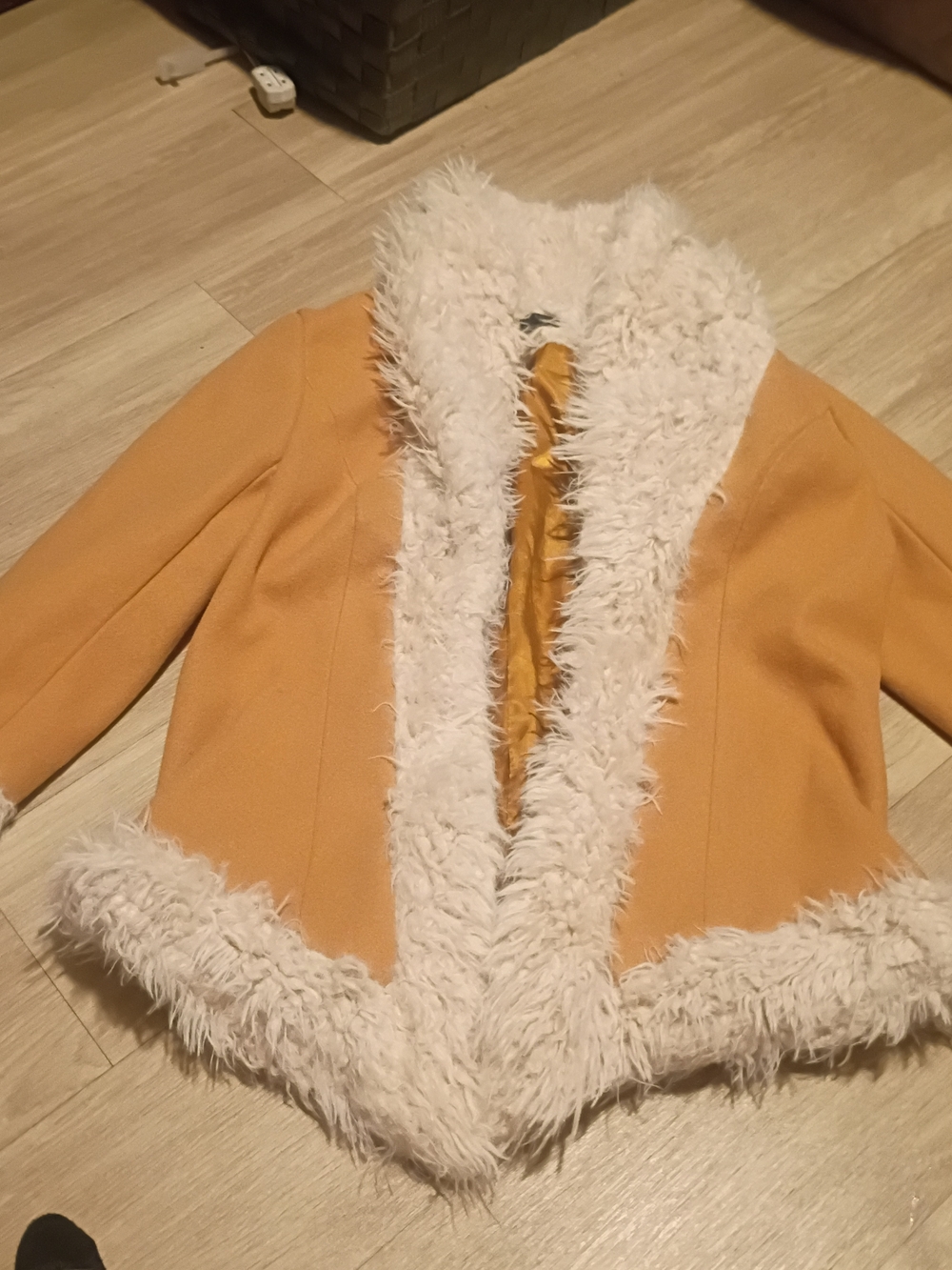 SHEIN Mustard Yellow Faux Fur Trim Teddy Jacket